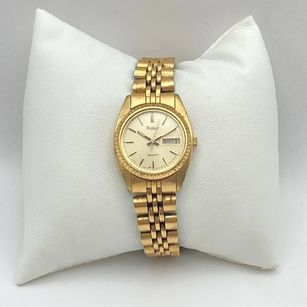 Vtg Pulsar Women's Watch 24mm Gold Tone V248-0020 Day Date New Battery SMALL 6